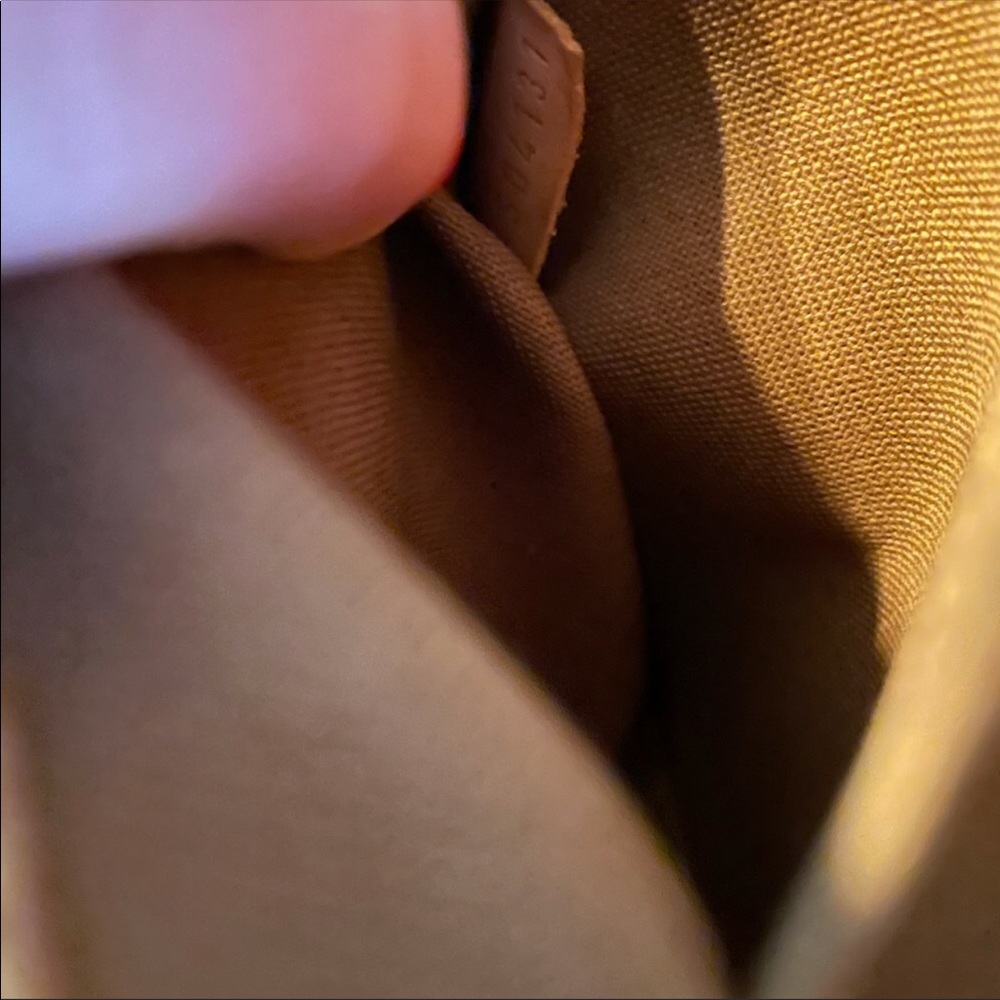 LV shoulder bag - Picture 7 of 10
